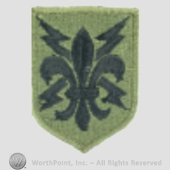 US Army Shoulder Sleeve Insignia: 205th Military Intelligence Brigade.