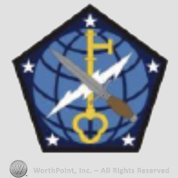 US Army Shoulder Sleeve Insignia: 704th Military Intelligence Brigade.