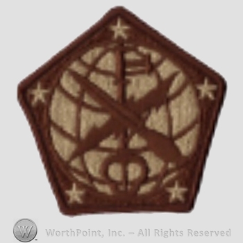 US Army Shoulder Sleeve Insignia: 704th Military Intelligence Brigade.