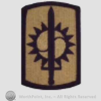 US Army Shoulder Sleeve Insignia: 8th Military Police Brigade.