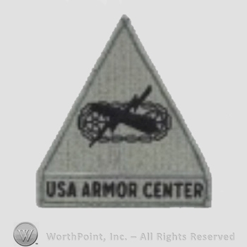 US Army Shoulder Sleeve Insignia: Armor Center.