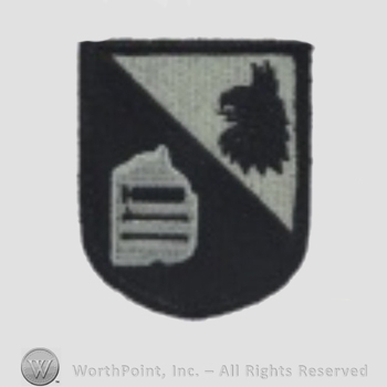 US Army Shoulder Sleeve Insignia: Defense Language School.