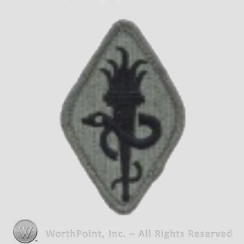 US Army Shoulder Sleeve Insignia: Medical Center Department and School .