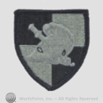 US Army Shoulder Sleeve Insignia: US Millitary Academy Cadet.
