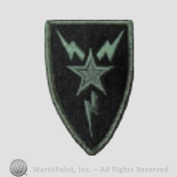 US Army Shoulder Sleeve Insignia: 3rd Signal Brigade.