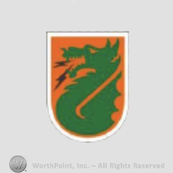 US Army Shoulder Sleeve Insignia: 5th Signal Command.