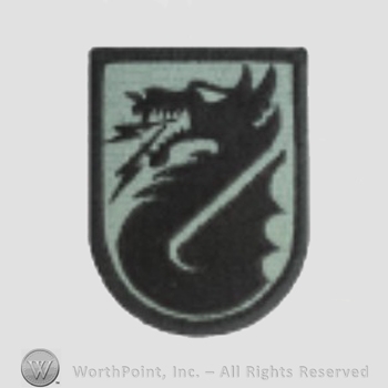 US Army Shoulder Sleeve Insignia: 5th Signal Command.