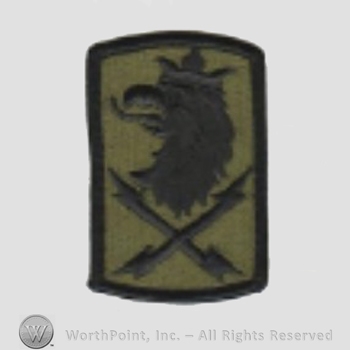 US Army Shoulder Sleeve Insignia: 22nd Signal Brigade.