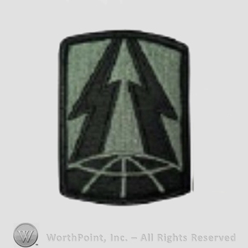 US Army Shoulder Sleeve Insignia: 335th Signal Command.