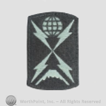 US Army Shoulder Sleeve Insignia: 1104th Signal Brigade.