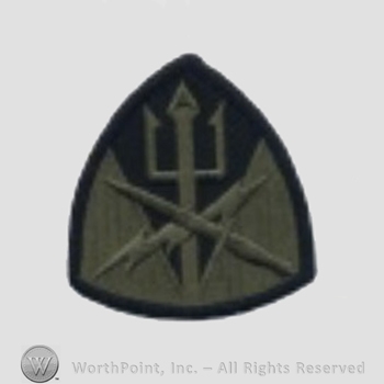 US Army Shoulder Sleeve Insignia: Special Operations Command, Joint Forces Command.