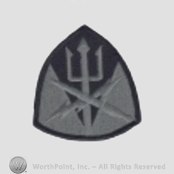 US Army Shoulder Sleeve Insignia: Special Operations Command, Joint Forces Command.