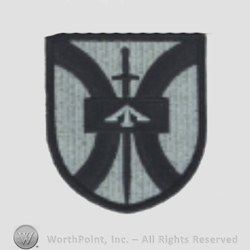 US Army Shoulder Sleeve Insignia: 916th  Support Brigade.