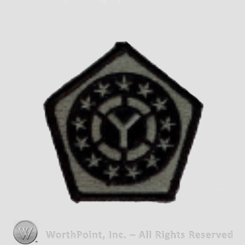 US Army Shoulder Sleeve Insignia: 108th Sustainment Brigade.