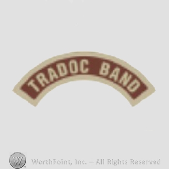 US Army Shoulder Sleeve Insignia: Training and Doctrine Command Band Tab.