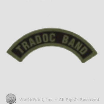 US Army Shoulder Sleeve Insignia: Training and Doctrine Command Band Tab.