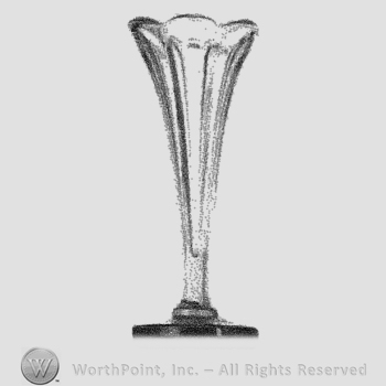 Glass pattern: Medium Flat Panel; vase.