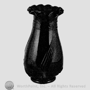 Glass pattern: Swirl; vase.