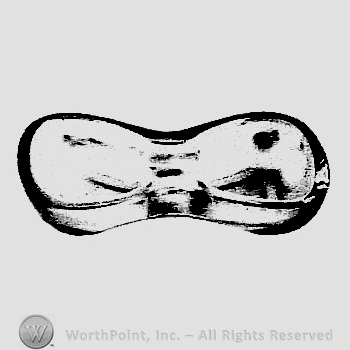 Glass pattern: Bow Tie No. 1179;ash tray.