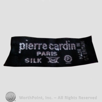Clothing label : Pierre Cardin.