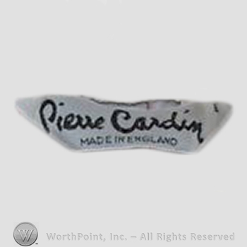 Clothing label : Pierre Cardin.
