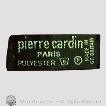 Clothing label : Pierre Cardin.