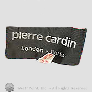 Clothing label : Pierre Cardin.