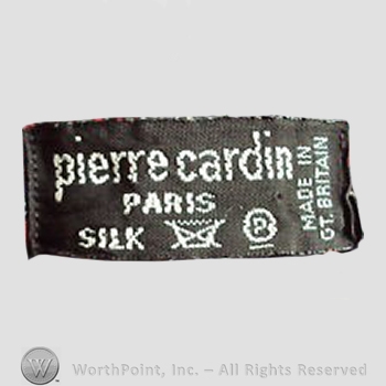 Clothing label : Pierre Cardin.