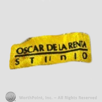 Clothing label : Oscar de la Renta.