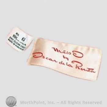 Clothing label : Oscar de la Renta.