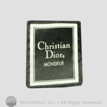 Clothing label : Christian Dior.