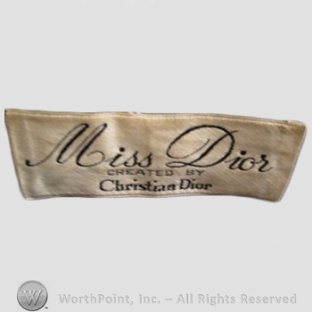 Clothing label : Christian Dior.