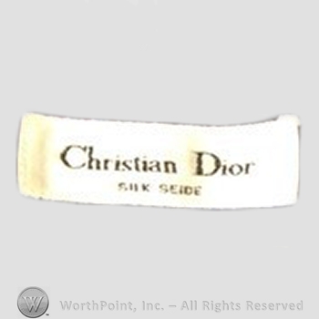 Clothing label : Christian Dior.