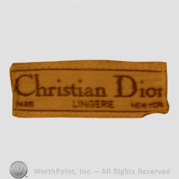 Clothing label : Christian Dior.