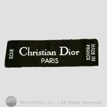 Clothing label : Christian Dior.