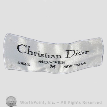 Clothing label : Christian Dior.