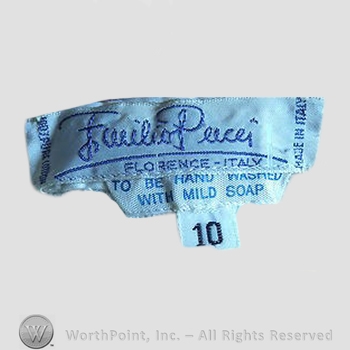 Clothing label : Emilio Pucci.