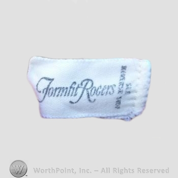 Clothing label : Emilio Pucci.