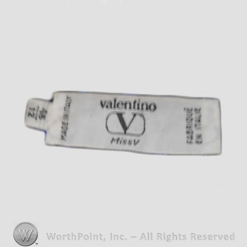 Clothing label : Valentino.