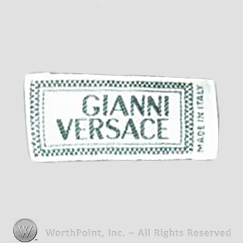 Clothing label : Versace.