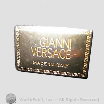 Clothing label : Versace.