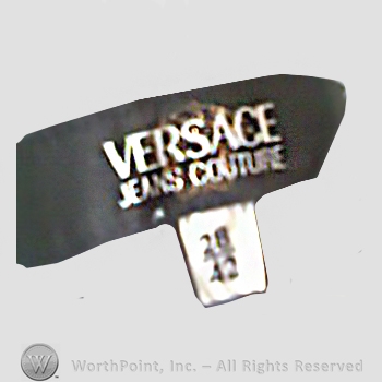 Clothing label : Versace.