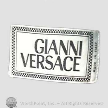 Clothing label : Versace.
