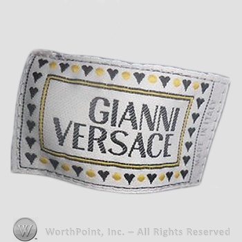Clothing label : Versace.