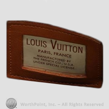 Clothing label : Louis Vuitton.
