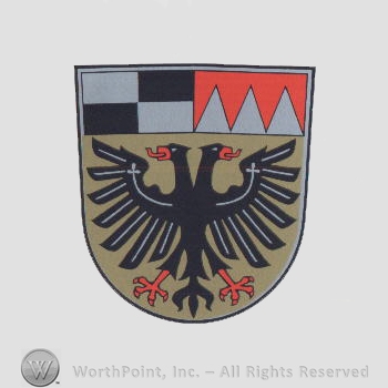 Heraldry: shield, two head's eagle, triangle shapes and rectangles.