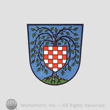 Heraldry: shield, tree, chequered field inside a shield.