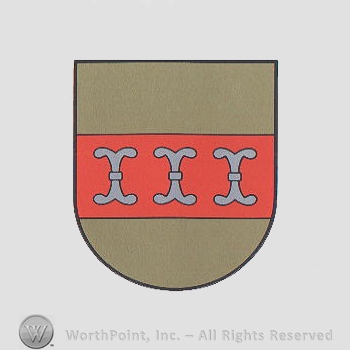 Heraldry: shield, pillars.