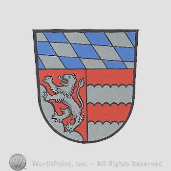 Heraldry: shield, lion, dents, diamond pattern.