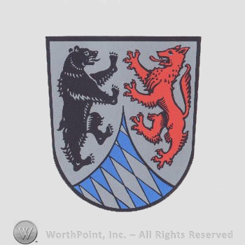 Heraldry: shield, wolf, bear, dents.